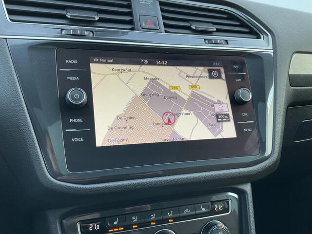 Volkswagen TIGUAN Allspace 1.5 TSI Highline R Line Pano.dak Stoelvrw. Adapt.Cruise Business