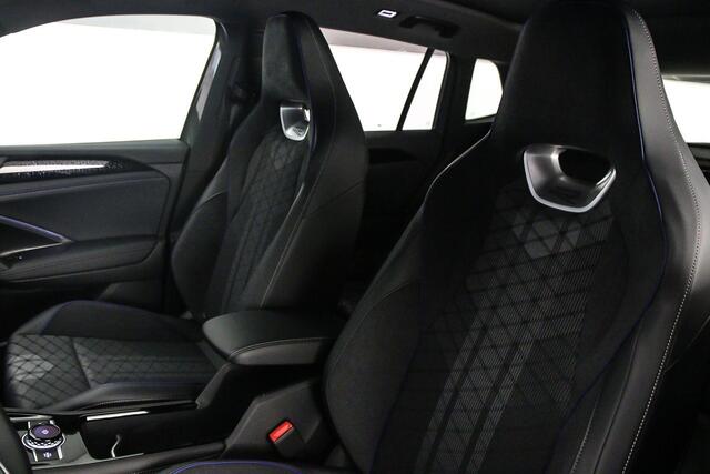 Volkswagen TIGUAN R-Line Edition 1.5 TSI eHybrid 272pk DSG Automaat Trekhaak, Black Style, Panoramadak, Adaptive cruise control, Elektrische achterklep, Navigatie, Achteruitrijcamera