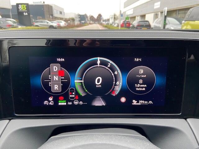 Volkswagen TIGUAN 1.5 eHybrid R-Line Edition / App connect / Panoramadak / Leder interieur / Trekhaak / R-Line