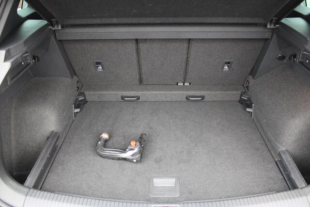 Volkswagen TIGUAN 1.5 TSI 150PK R-Line |TREKHAAK|KEYLESS|I.Q.LIGHTS|19-INCH|