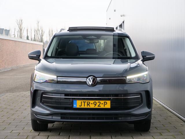 Volkswagen TIGUAN 1.5 eTSI Life Edition 150 Pk Automaat DAB / Apple Carplay / Camera / Pano-dak