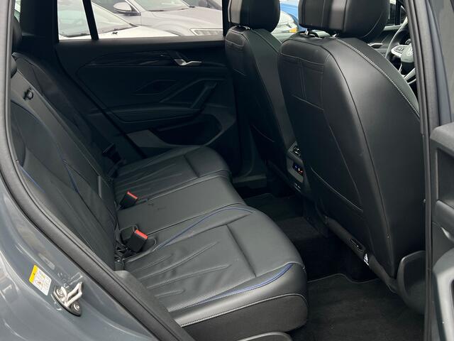 Volkswagen TIGUAN 1.5 eHybrid 204pk DSG R-Line Edition Leder Trekhaak Panoramadak / Demonstratieauto