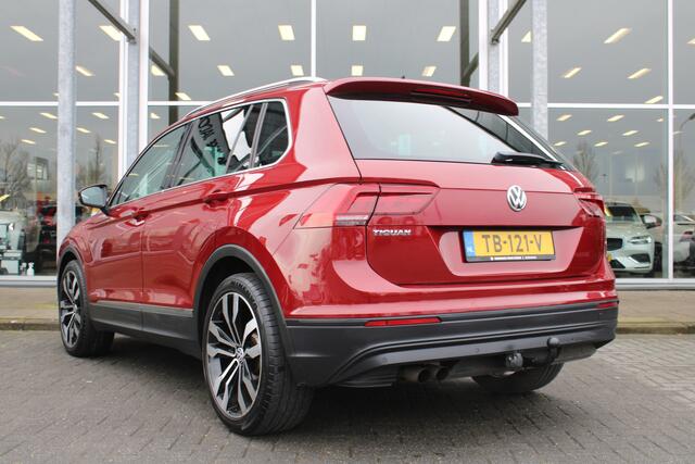 Volkswagen TIGUAN 1.4 TSI Comfortline Business | Schuif/kanteldak | Adapt. Cruise | Trekhaak | Verw. Voorstoelen | DAB | 20" LMV |