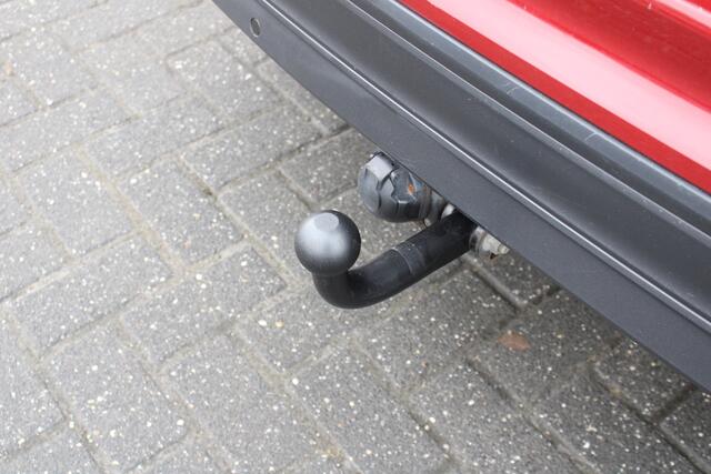 Volkswagen TIGUAN 1.4 TSI Comfortline Business | Schuif/kanteldak | Adapt. Cruise | Trekhaak | Verw. Voorstoelen | DAB | 20" LMV |