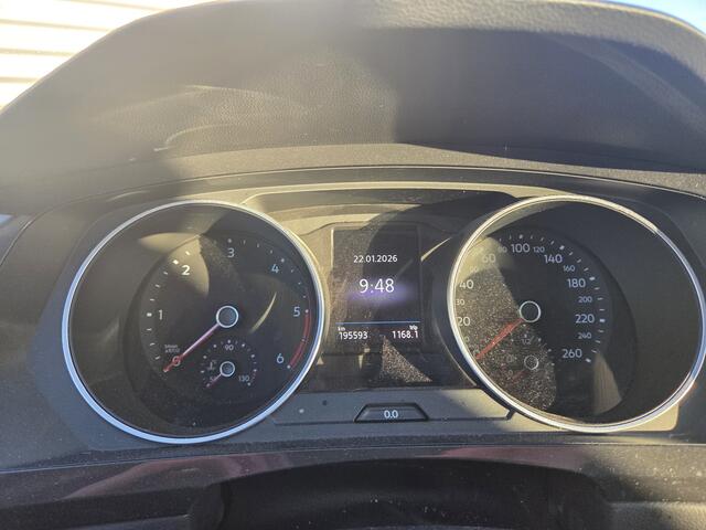 Volkswagen TIGUAN 2.0 TDI Connected Series | Nieuw Binnen! | Automaat | Stoelverwarming | Pano | Adaptive Cruise | APK 21-01-2027 |