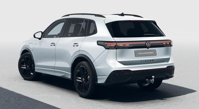 Volkswagen TIGUAN 1.5 eHybrid R-Line Edition HUD / Pano / Winterpakket