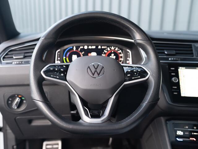 Volkswagen TIGUAN 1.4 TSI eHybrid R-Line Business+ | 360 Camera | Panodak | 20'' | Keyless | Prijs Rijklaar!!