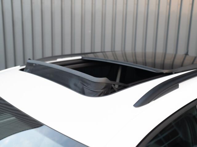 Volkswagen TIGUAN 1.4 TSI eHybrid R-Line Business+ | 360 Camera | Panodak | 20'' | Keyless | Prijs Rijklaar!!