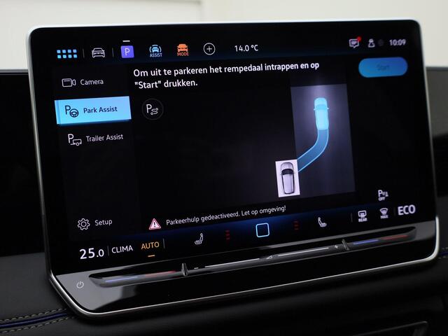 Volkswagen TIGUAN 1.5eHybrid 200kW/272PK R-Line DSG · Panoramadak · Trekhaak · Massagefunctie · Garantie t/m 19-02-2030 of 100000km.