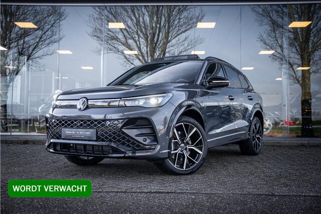 Volkswagen TIGUAN eHybrid R-Line Edition ** Panodak ** Trekhaak ** Leder ** Memory Harman/Kardon ** Massage ** 20inch