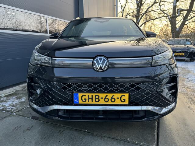 Volkswagen TIGUAN 1.5 eHybrid 204pk R-Line Business Assistentie pakket 20" Leeds velgen Winterpakket
