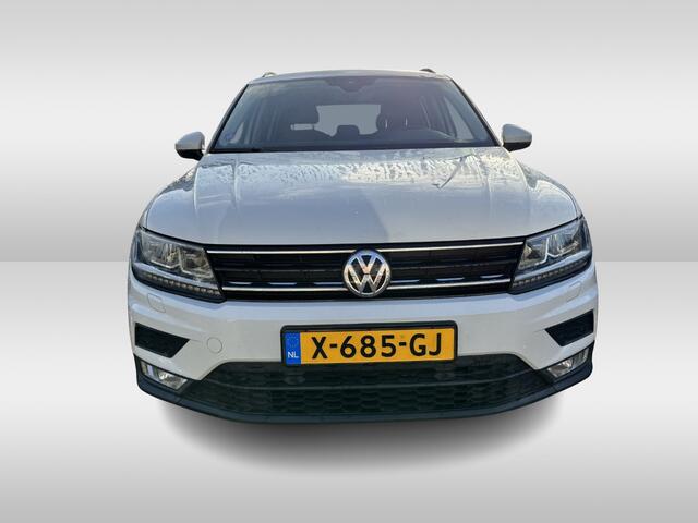 Volkswagen TIGUAN 1.4 TSI ACT Comfortline DSG Automaat Navigatie / Stoelverwarming / Parkeersensoren / LM Velgen / Cruise control