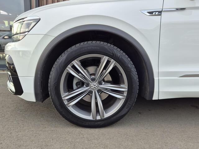 Volkswagen TIGUAN 2.0 TDI Comfortline Business R-Line 150pk | Virtual | 360 camera | Dynaudio | HUD | Trekhaak | Stoelverwarming