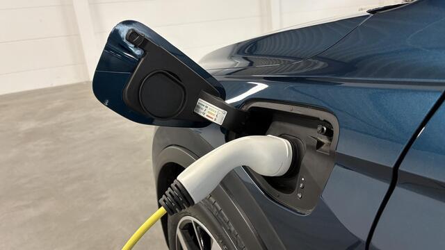 Volkswagen TIGUAN 1.4 TSI eHybrid R-Line Business+ | Pano Dak | DCC | Winter pack | PHEV