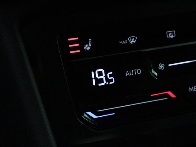 Volkswagen TIGUAN 1.4TSIeHybrid 180kW/245PK R-Line Black Style DSG · Panoramadak · Apple Carplay/Android Auto · Camera + Parkeersensoren