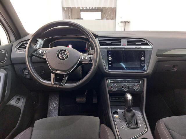 Volkswagen TIGUAN 1.5 TSI ACT Highline R-LINE BLACK STYLE | PANO | LED | DYNAUDIO | NAVI | ECC | ACC