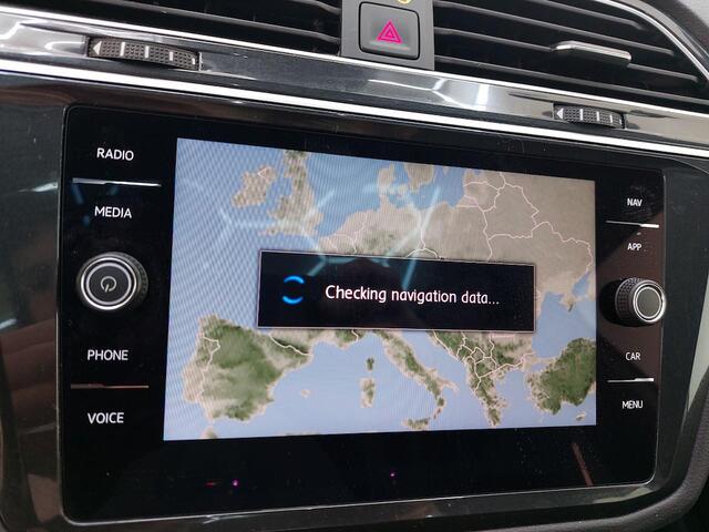 Volkswagen TIGUAN 1.5 TSI ACT Highline R-LINE BLACK STYLE | PANO | LED | DYNAUDIO | NAVI | ECC | ACC