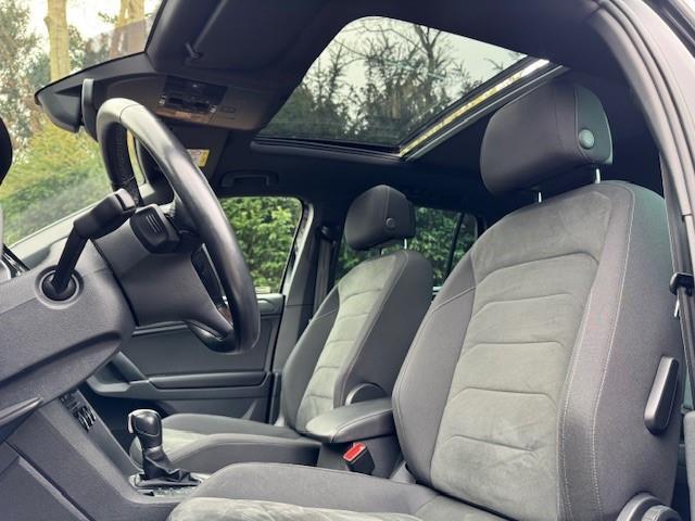Volkswagen TIGUAN 1.4TSI 150PK 4MOTION HIGHLINE BUSINESS R/PANO/XENON/CAMERA/WINTERSET/VIRTDASH