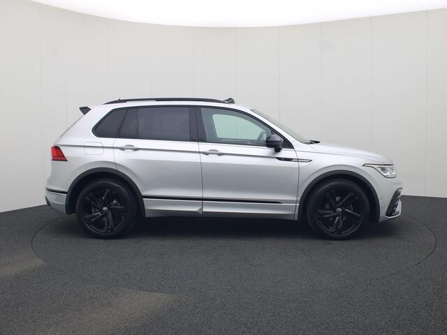 Volkswagen TIGUAN 1.5TSI/150PK R Line Black Style DSG · Panoramadak · Trekhaak · Apple/Android Car Play ·