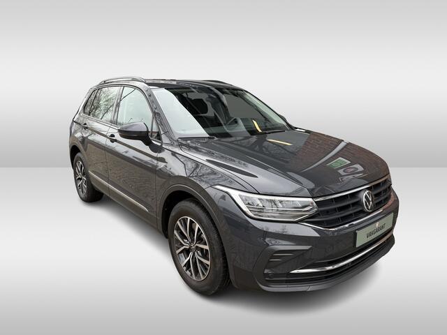 Volkswagen TIGUAN 1.4 TSI eHybrid Business 245 PK | stuur + stoel verwarming | | 17 inch velgen | lichtmatalen wielen |