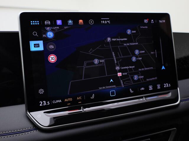 Volkswagen TIGUAN 1.5eTSI/150PK DSG R-Line Black Style · Navigatie · Trekhaak · Massagefunctie · Apple/Android Car Play · Garantie t/m 07-02-2027