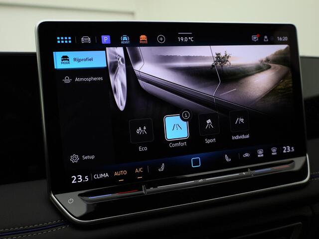 Volkswagen TIGUAN 1.5eTSI/150PK DSG R-Line Black Style · Navigatie · Trekhaak · Massagefunctie · Apple/Android Car Play · Garantie t/m 07-02-2027