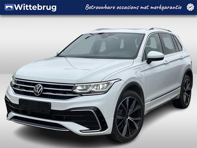 Volkswagen TIGUAN 1.4 TSI 245pk eHybrid R-Line Business+ / Panoramadak / IQ LED / Voorstoelen verwarmbaar / Elec. trekhaak / 20'' LMV