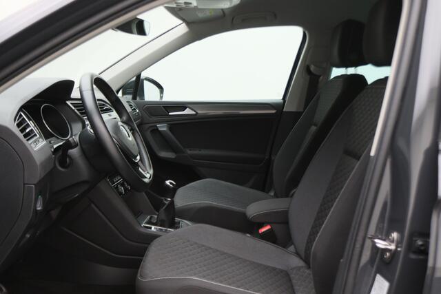 Volkswagen TIGUAN 1.5 TSI ACT Comfortline Business LED, Navigatie, ACC, Trekhaak, Lane Assist, PDC