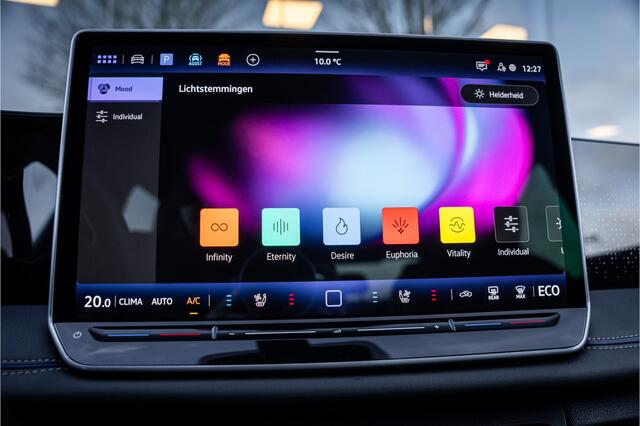 Volkswagen TIGUAN eHybrid R-Line Edition ** Panodak ** Trekhaak ** Leder ** Memory Harman/Kardon ** Massage ** 20inch