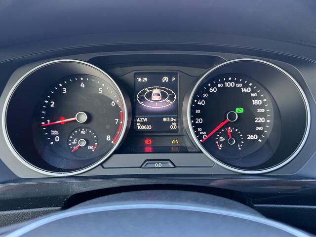 Volkswagen TIGUAN 1.5 TSI 150pk DSG ACT Comfortline Business Navigatie Keyless Trekhaak Stoelverwarming