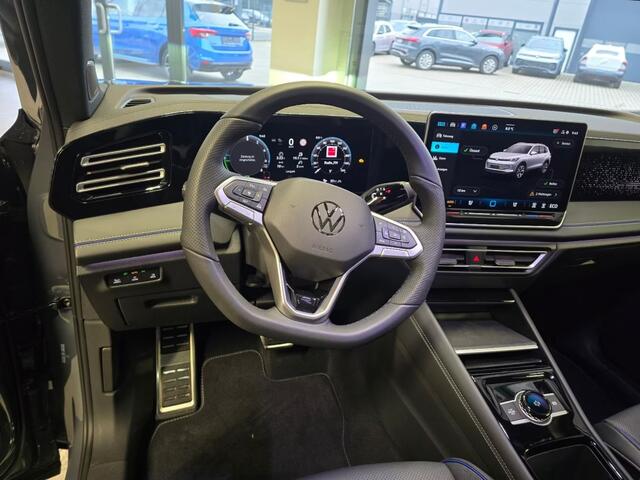 Volkswagen TIGUAN 1.5 TSI e-HYBRID 272 PK R-LINE PANO-DAK/CAMERA/TREKHAAK/HenK/HUD/LEDER/MEMORY