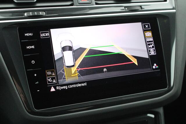 Volkswagen TIGUAN 1.5 TSI 150pk DSG R-Line Business+ Black Style Trekhaak Camera harman/kardon Keyless Head-Up Keyless Panoramadak Navigatie