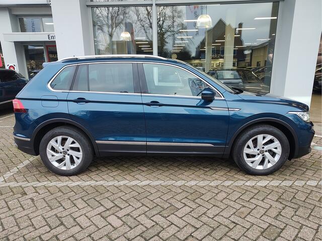 Volkswagen TIGUAN 1.5 TSI ELEGANCE AUTOMAAT Trekhaak | Keyless | + Winterwielenset!