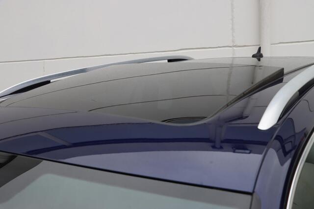 Volkswagen TIGUAN 1.4 TSI Comfortline Business R Panoramadak | Trekhaak | Stoelverwarming | Carplay