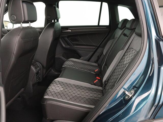 Volkswagen TIGUAN 1.5 TSI R-Line | Stoelverwarming | Adaptive cruise | Matrix LED | Keyless | 19'' | Parkeerhulp | Virtual Cockpit | Carplay | Navigatie | Climate control