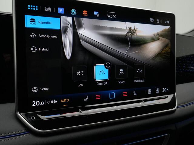 Volkswagen TIGUAN 1.5 eHybrid 204 pk DSG R-Line Edition | R-Line | Panoramadak | Stoel-/stuurverwarming | Standkachel | Park Assist | Side Assist | ErgoActive bestuurdersstoel | 20 inch