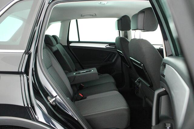 Volkswagen TIGUAN 1.4 TSI 150pk Connected Series Trekhaak Navigatie Stoelverwarming