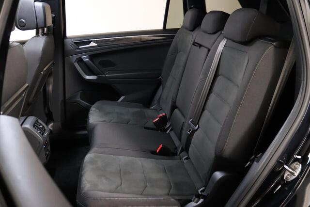 Volkswagen TIGUAN Allspace 1.5 TSI Highline R-line 7-Persoons Panoramadak, LED, ACC, Massagestoelen