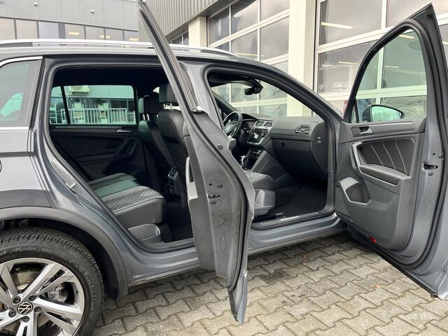 Volkswagen TIGUAN 1.4 TSI eHybrid R-Line 245pk Airco Adaptieve cruise controle R-pakket Digitaal display Elektrische achterklep Apple carplay Navigatiesysteem IQ.Licht Keyless start Achterruitrij camera