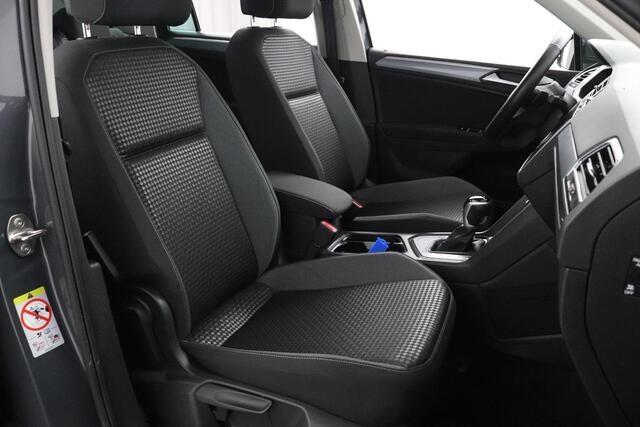 Volkswagen TIGUAN 1.4 TSI 245pk DSG eHybrid Active | Trekhaak 1800kg. | Virtual Cockpit | Camera | Stoelverwarming |