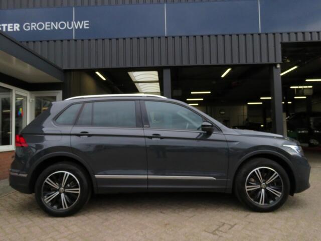 Volkswagen TIGUAN 1.4 TSI 245pk eHybrid ACTIVE / Trekhaak wegklap. / Head up / Camera Etc / BOVAG garantie