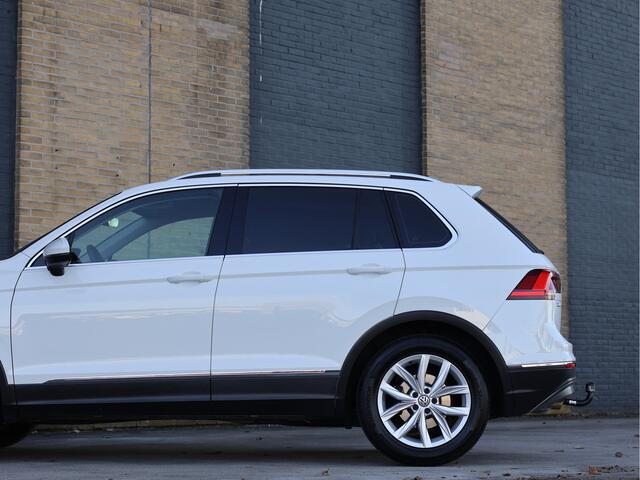 Volkswagen TIGUAN 1.5 TSI Highline DSG | LED | ACC | Navi | Trekhaak 1.800kg | Stoelverw. |