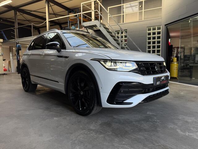 Volkswagen TIGUAN 2.0 TSI 4Motion 3x R-line PANO-HUD-IQ LED-22''