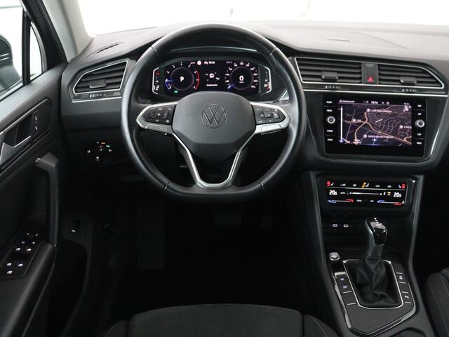 Volkswagen TIGUAN 1.5 TSI Life Business | Stoelverwarming | Massage | Virtual Cockpit | Carplay | Navigatie | Keyless | Adaptive cruise | Parkeerhulp | Full LED | Climate control