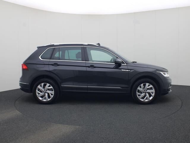 Volkswagen TIGUAN 1.4TSIeHybrid 180kW/245PK Elegance DSG · Panoramadak · Apple/Android Car Play · Camera + Parkeersensoren
