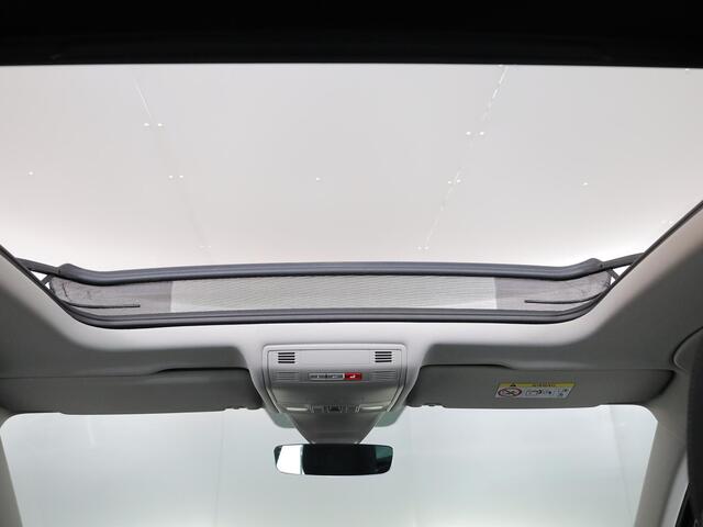 Volkswagen TIGUAN 1.4 TSI eHybrid Elegance 245 PK PHEV | Panorama dak | Matrix koplampen | Parkeercamera | Side assist |