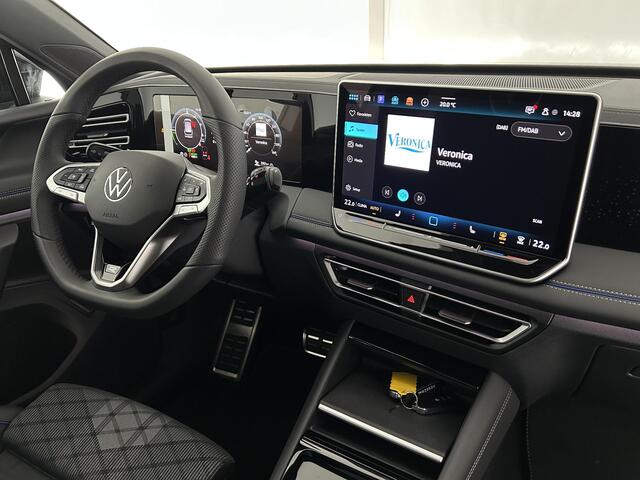 Volkswagen TIGUAN 1.5 272pk eHybrid R-Line Edition Black Style Trekhaak Camera Keyless Massage Virtual Cockpit Panoramadak Carplay
