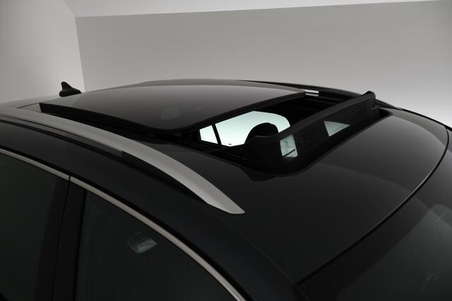 Volkswagen TIGUAN 1.5 272pk eHybrid R-Line Edition Trekhaak Camera Keyless Massage Virtual Cockpit Panoramadak Carplay