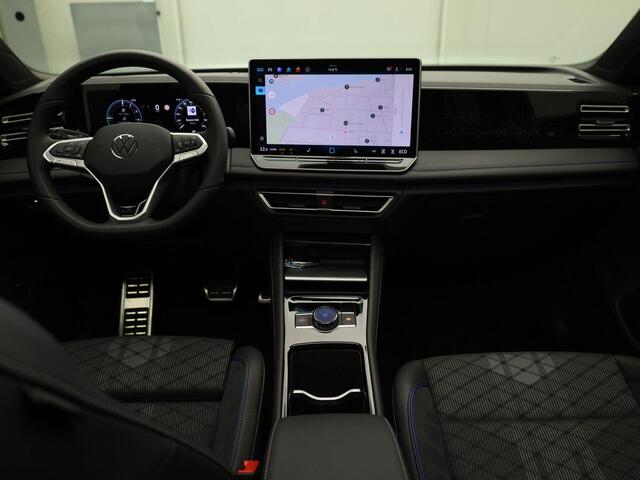 Volkswagen TIGUAN 1.5eHybrid 200kW/272PK R-Line Black Style · Panoramadak · Apple/Android Car Play · 360°Camera + Parkeersensoren · Garantie t/m 04-11-2026