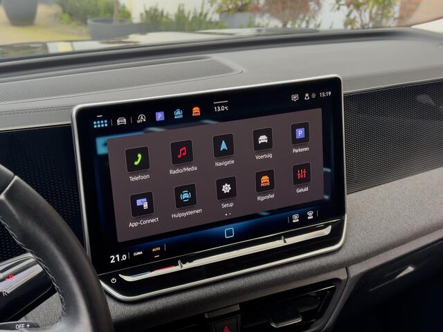 Volkswagen TIGUAN 1.5 eTSI AUT7 BLACK-EDITION 34D.KM NWSTE-MODEL DIGI-DASH APPLE-CARPLY CAMERA LED LMV PDC